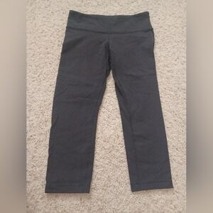 Lululemon capri sz8